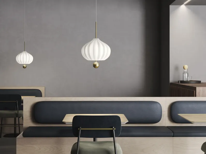 Lampada a sospensione in vetro che ricorda la corolla rovesciata di un giglio Lilli di Kundalini