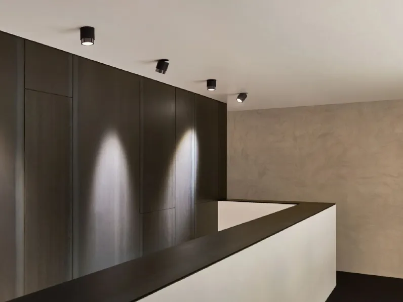 Lampada da parete Lui alto di Occhio