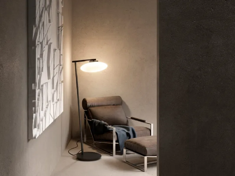 Lampada da terra in metallo con diffusore in vetro ovale Mamì 01 di PentalightLampada da terra in metallo con diffusore in vetro ovale Mamì 01 di Pentalight