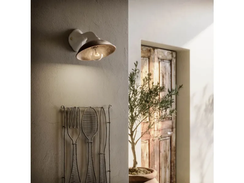 Lampada a parete Mini in ceramica e ottone anticato de Il Fanale