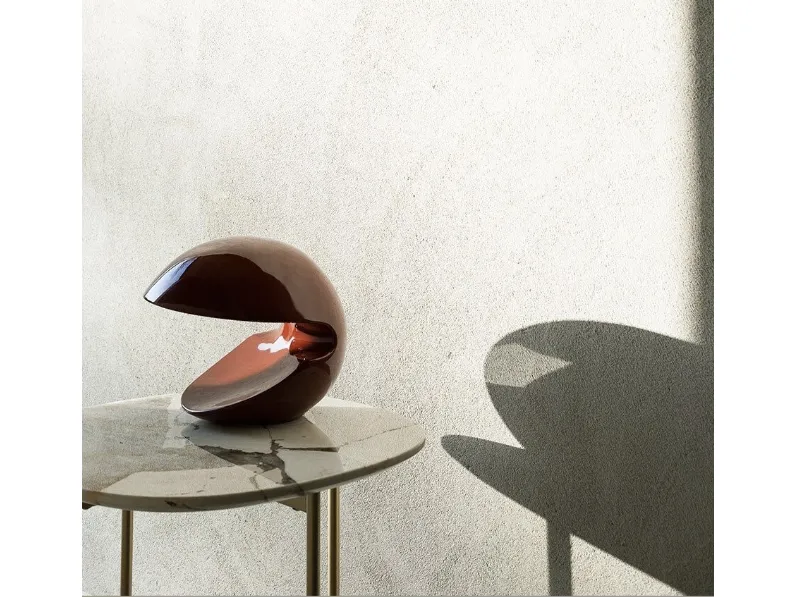 Lampada da tavolo Miss Pack di Tacchini