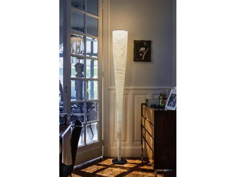 Lampada da terra Mite di Foscarini