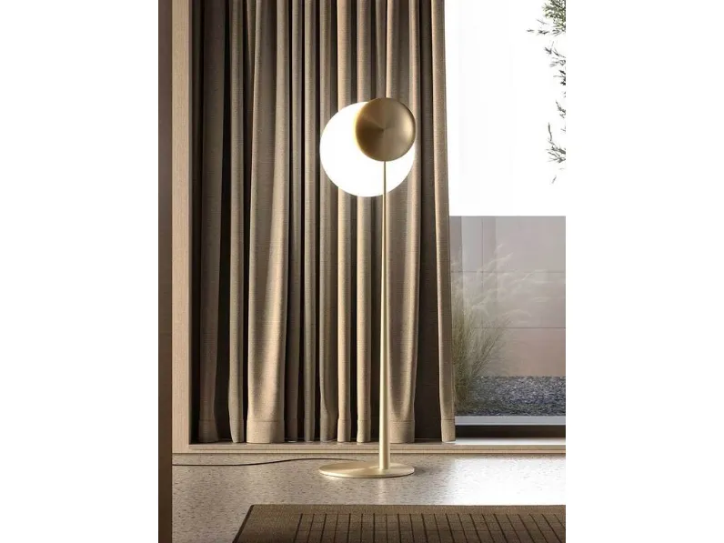 Lampada da terra in ottone Moonbeam di Poltrona Frau
