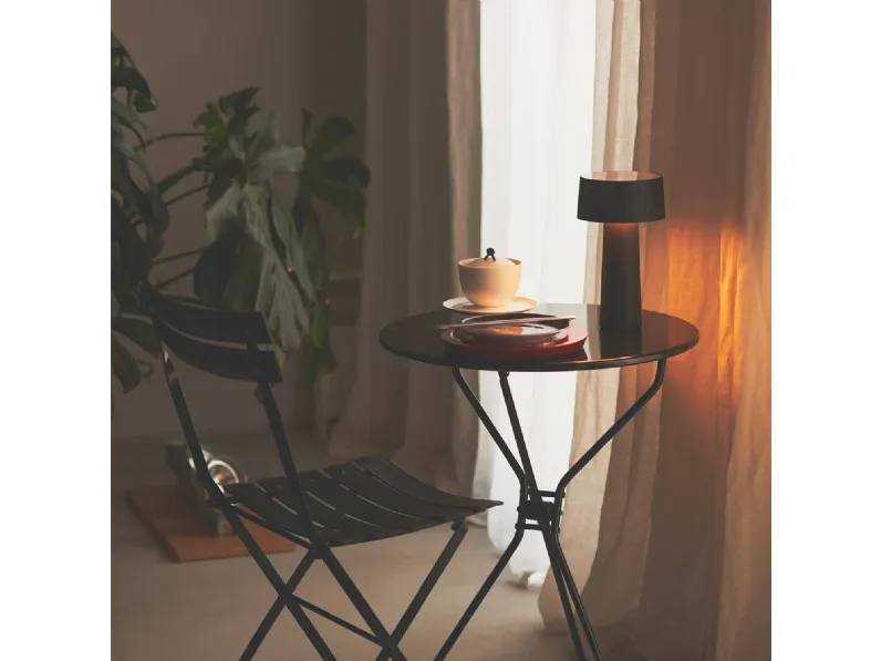 Lampada da tavolo ricaricabile Mush di Vesta