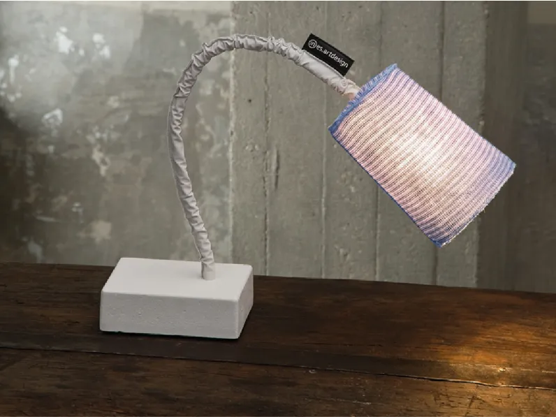 Lampada in resina Nebulite e tessuto Paint T Stripe di In-Es Artdesign