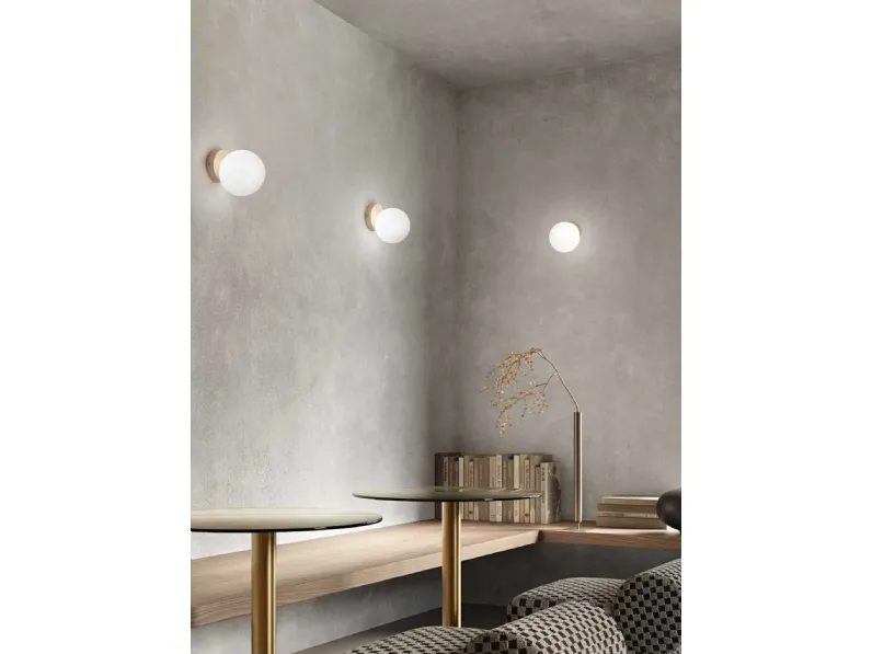 Lampada a parete Pallina in vetro soffiato e metallo di Ondaluce