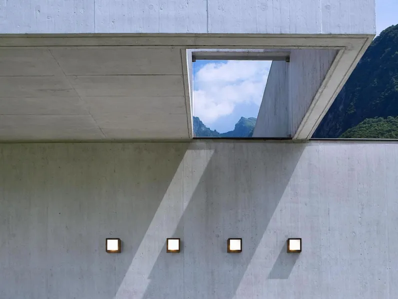 Lampada per esterni Four di Panzeri