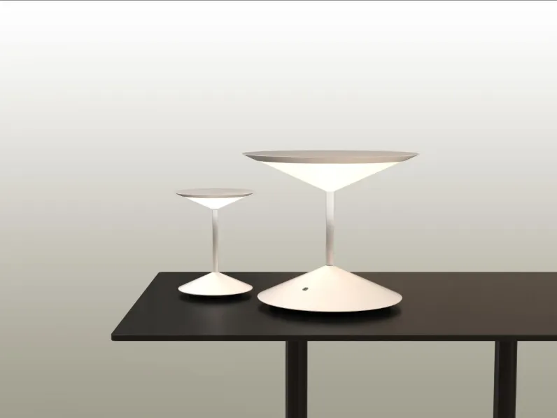 Lampada da tavolo Narciso disponibile in due misure in metallo verniciato Bianco di Pentalight