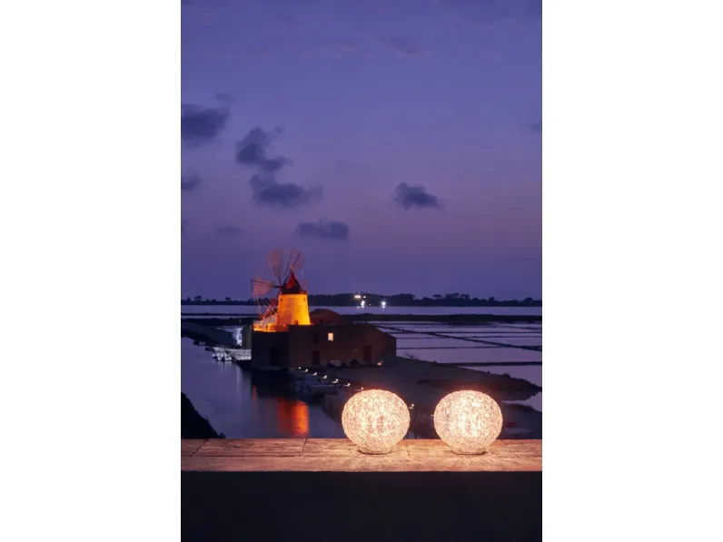 Lampada Planet Outdoor di Kartell