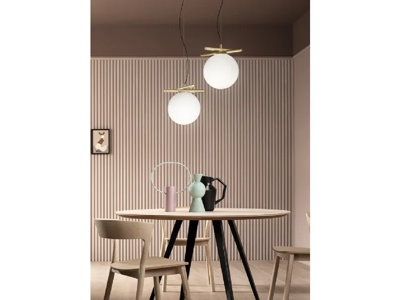 Lampada a sospensione verticale in ottone con sfere in vetro di Murano bianco opalino Posy di Masiero