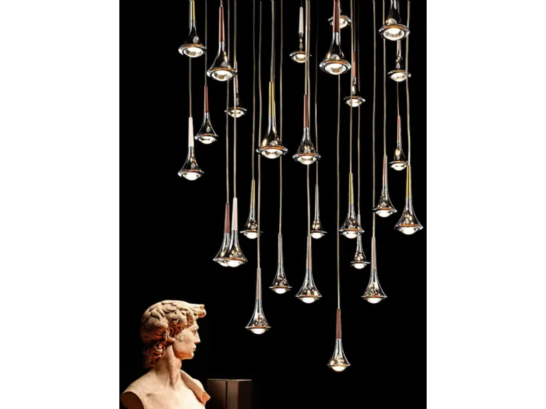 Lampada a sospensione in metallo con diffusore in vetro Rain di Lodes