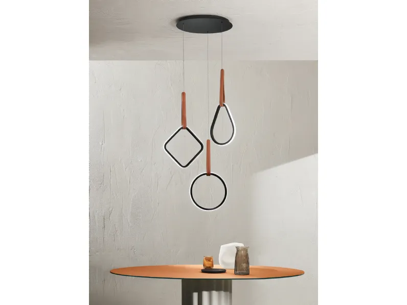 Lampada a sospensione in metallo ed ecopelle Regoli di Ondaluce