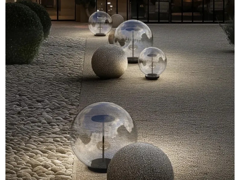 Lampada Rolling Sky Outdoor in PMMA di Linea Light