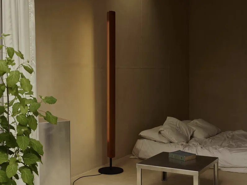 Lampada Seki-Han Floor in frassino di Flos