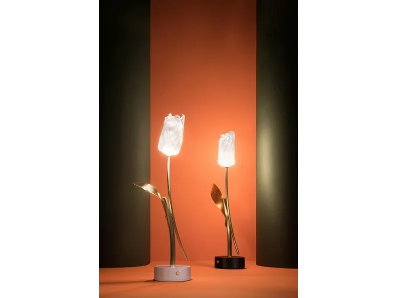 Lampada da tavolo Tulip Battery di Slamp