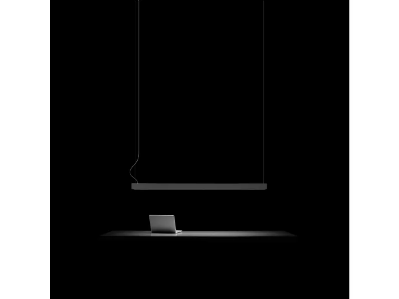 Lampada a sospensione lineare ed elegante Spy di Davide Groppi