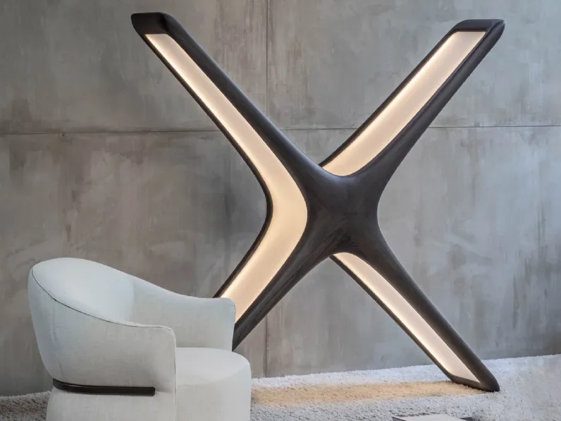 Lampada da terra di design Staar in massello di frassino e policarbonato di Natevo