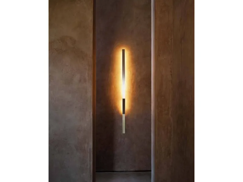 Lampada da parete Fackel di Tacchini