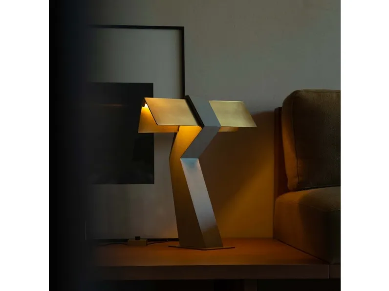 Lampada da tavolo Tau di Dcw