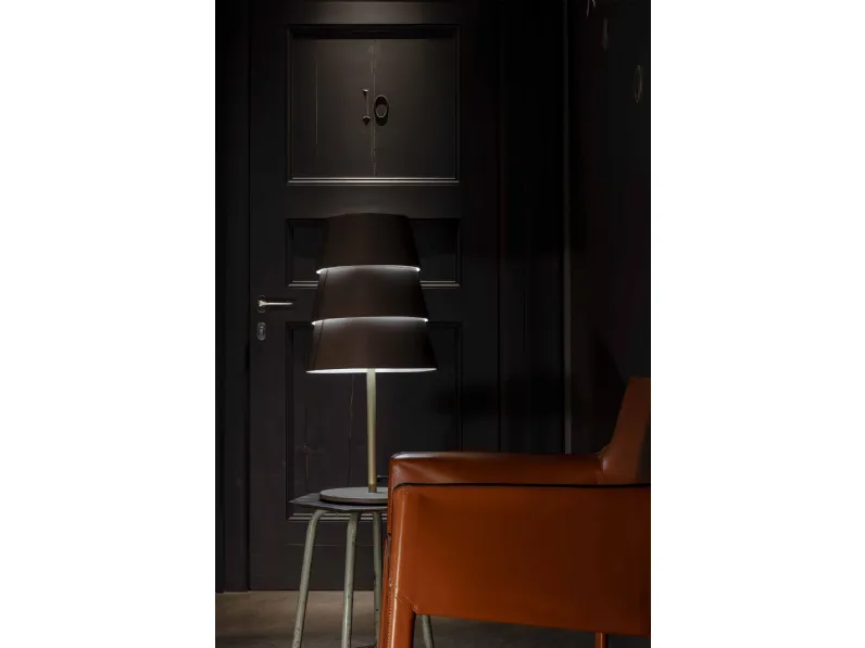 Lampada da tavolo in cuoio Tulip Small di Enrico Pellizzo