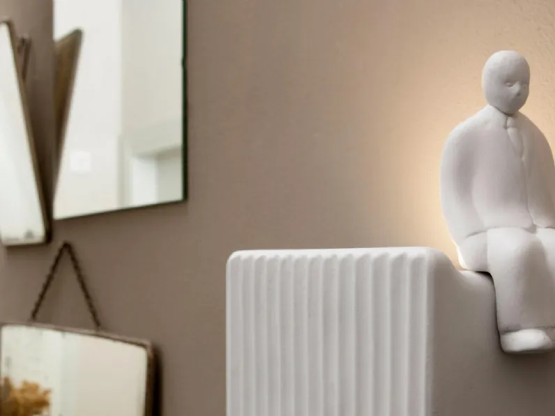 Lampada da parete di design in ceramica Umarell di Karman