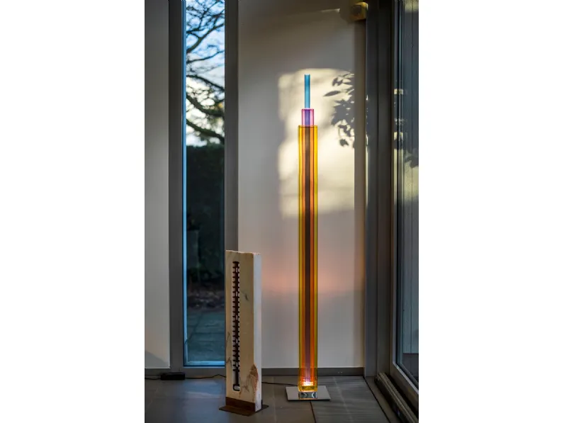 Lampada da terra Uptown di Foscarini