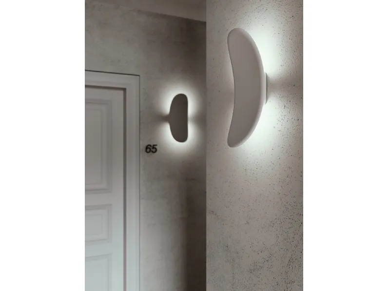 Lampada da parete in alluminio pressofuso verniciato bianco Vela Applique di Pentalight