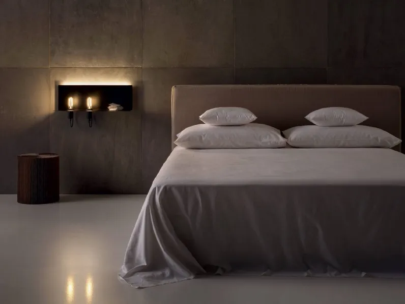 Lampada da parete con struttura in acciaio Hob di Vesoi