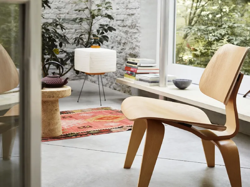 Lampada da terra Akari 7A di Vitra