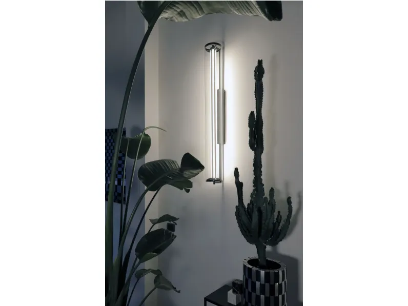 Lampada da parete in vetro e metallo Lemstation di Vivida International