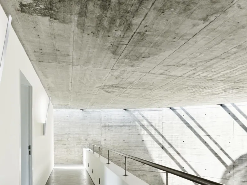 Lampada da parete Ypsilon di Panzeri