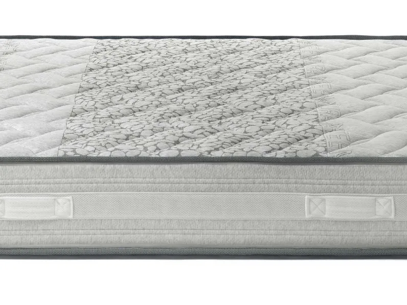 Materasso a molle insacchettate con uno strato di 4 cm di memory bugnato Memo Dream di Maretto Marflex
