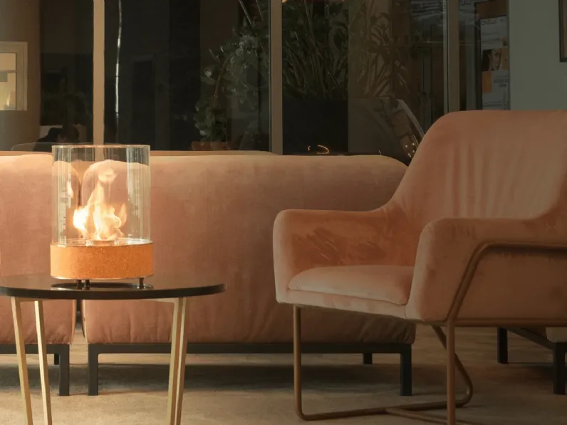 Caminetto a bioetanolo in vetro rifinito con sughero di quercia Dancing Flames di Planika