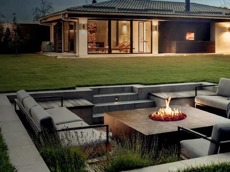 Caminetto a gas inserto a forma di stella Galio Star di Planika