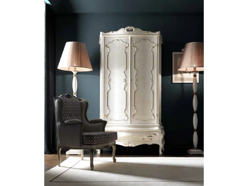 Armadio con ante battenti in legno laccato e intagliato Art 2569 di Vittorio Grifoni