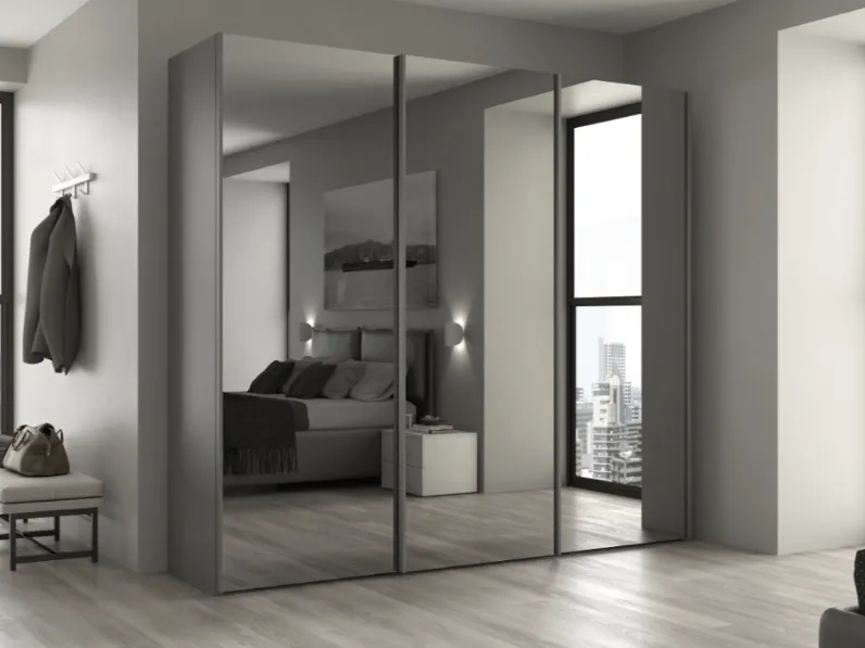 Armadio con ante scorrevoli 01 a specchio fumè di Felver