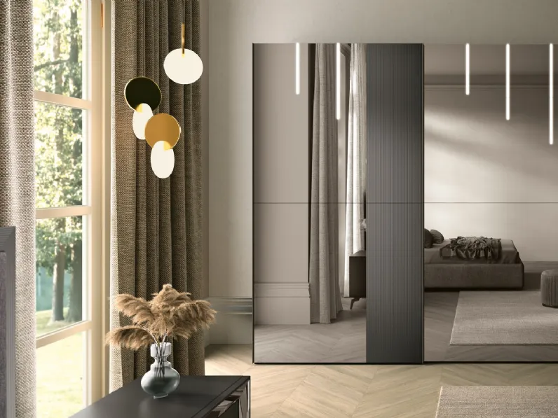 Armadio con ante scorrevoli Astra di Adriatica