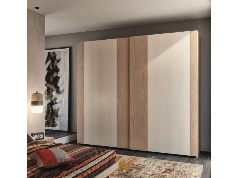 Armadio con ante scorrevoli in frassino Rails di Betamobili