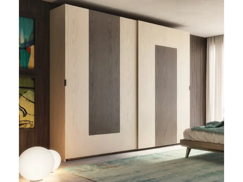 Armadio con ante scorrevoli in frassino Rails di Betamobili