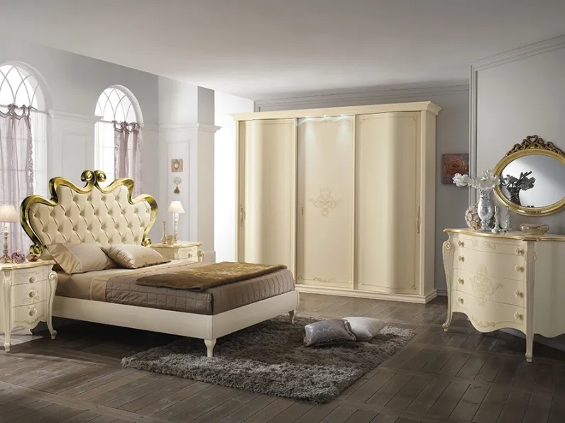 Armadio con ante laterali bombate Chanel di Mobilificio AG