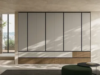 L'armadio Club N108 di Colombini Casa è un mobile elegante e funzionale per il tuo spazio abitativo.