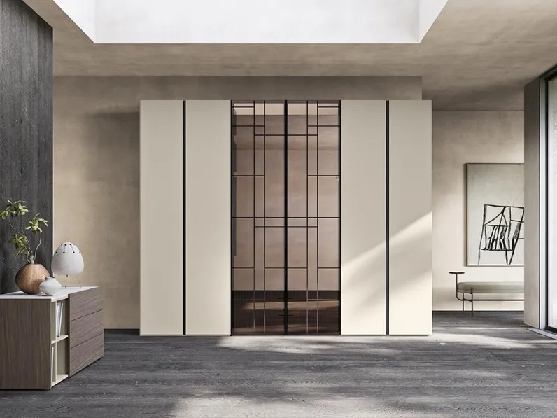 Armadio con ante battenti in laccato e a soffietto in vetro Comp N20 in laccato e vetro di Mobilgam