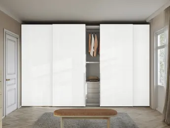 L'armadio Concreta W120 di Colombini Casa è un'opera di design essenziale e funzionale, dove la line
