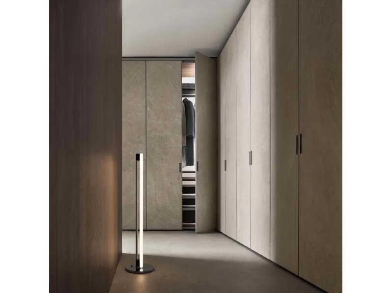 Armadio ad angolo Cover Freestanding con ante in Gres di Rimadesio