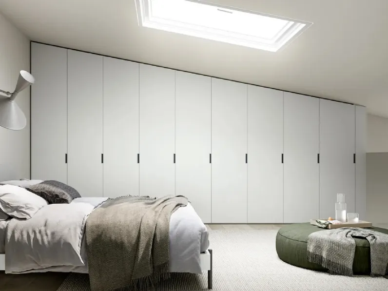 Armadio con ante battenti su misura per mansarde Logic di Dielle Modus