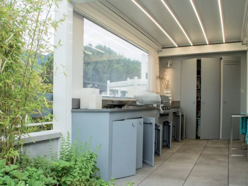 Armadio per esterni in alluminio con ante battenti Fantasmino di RasoParete