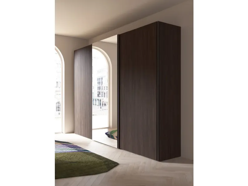 Armadio Liberty scorrevole in melaminico con anta centrale a specchio di Favero