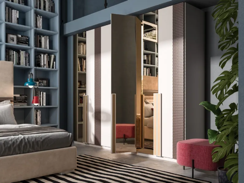 Armadio Round in laccato, specchio ed ecopelle di Flex