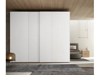 L'armadio Freedom W122 di Colombini Casa è un mobile dal design essenziale e funzionale.