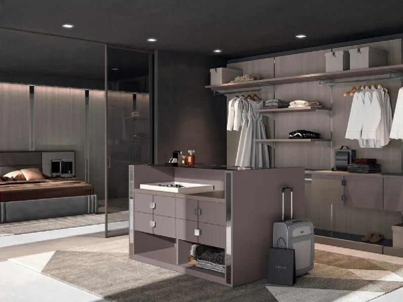 Cabina Armadio FY013 in laccato opaco con isola bifacciale di Ferretti e Ferretti